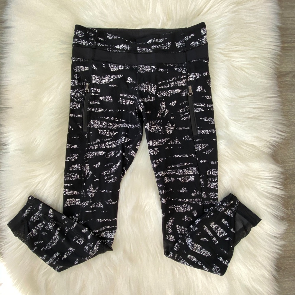 Lululemon Athletica Wunder Under cropped leggings